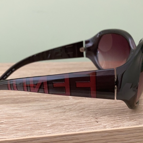 Fendi original Sunglasses for women brown main image 4